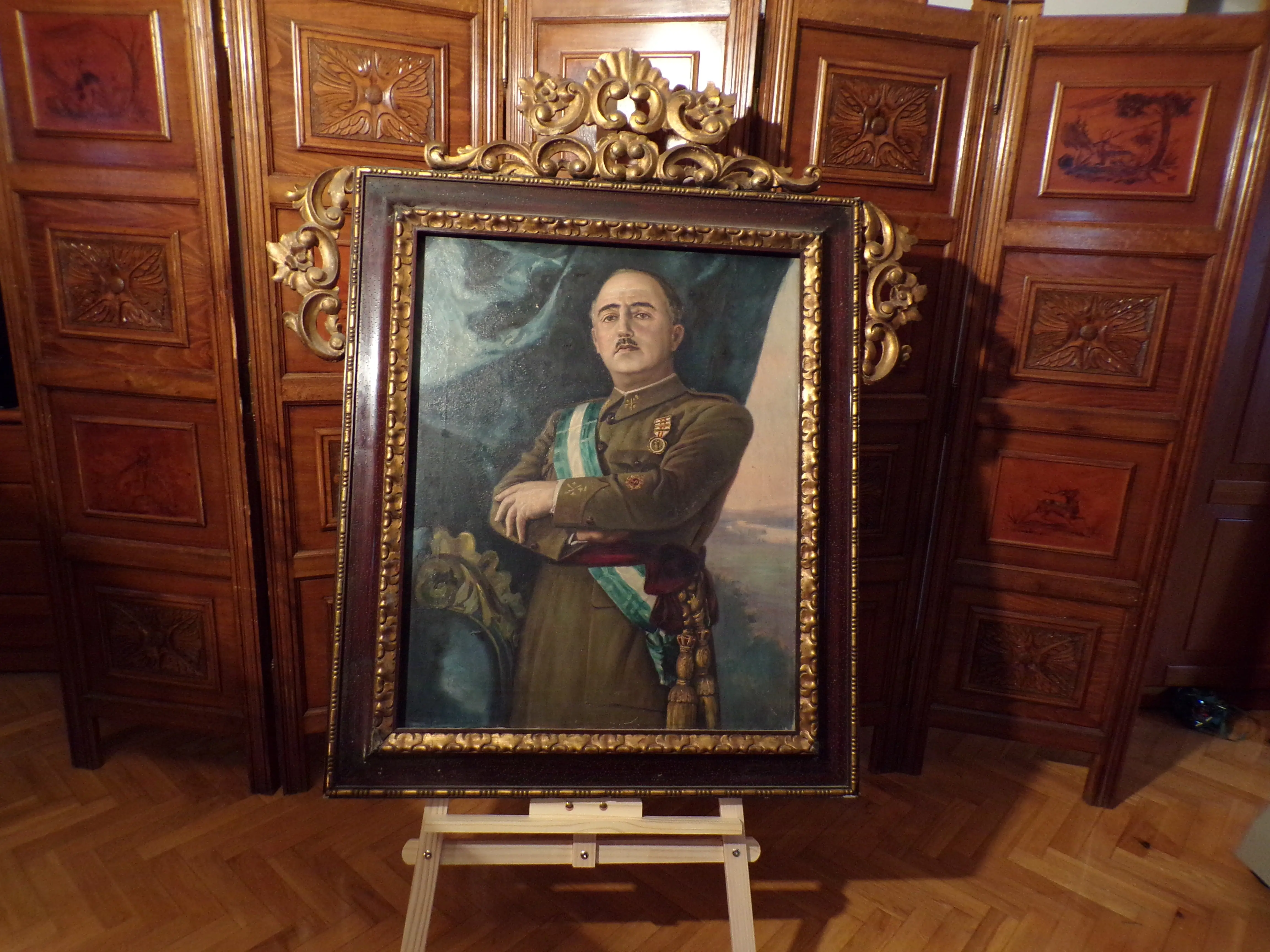 Retrato de Francisco Franco con Uniforme Militar