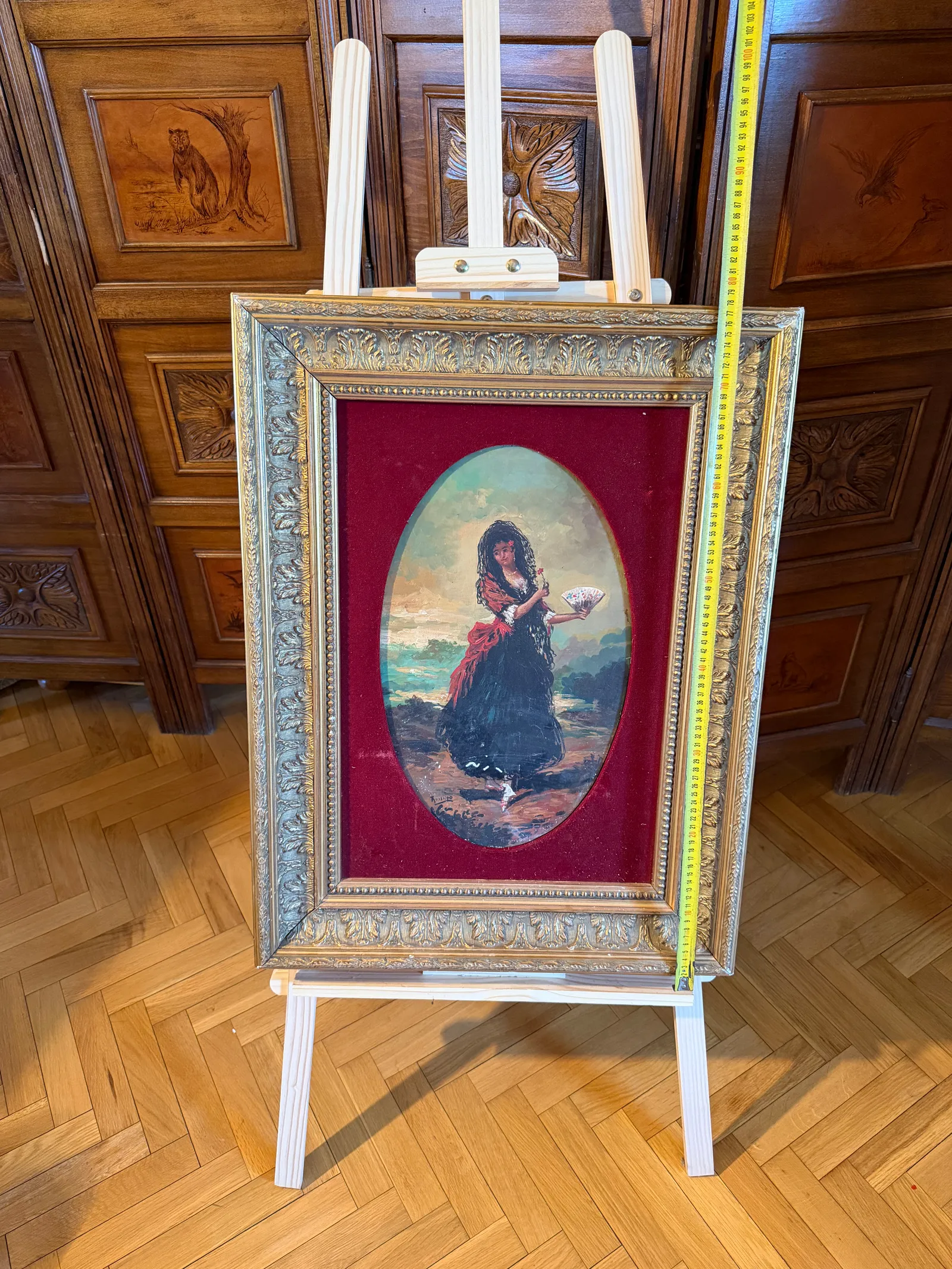Dama con mantilla, abanico y flor — Desconocido, Óleo, 77 x 57 cm (con marco) — vista 3