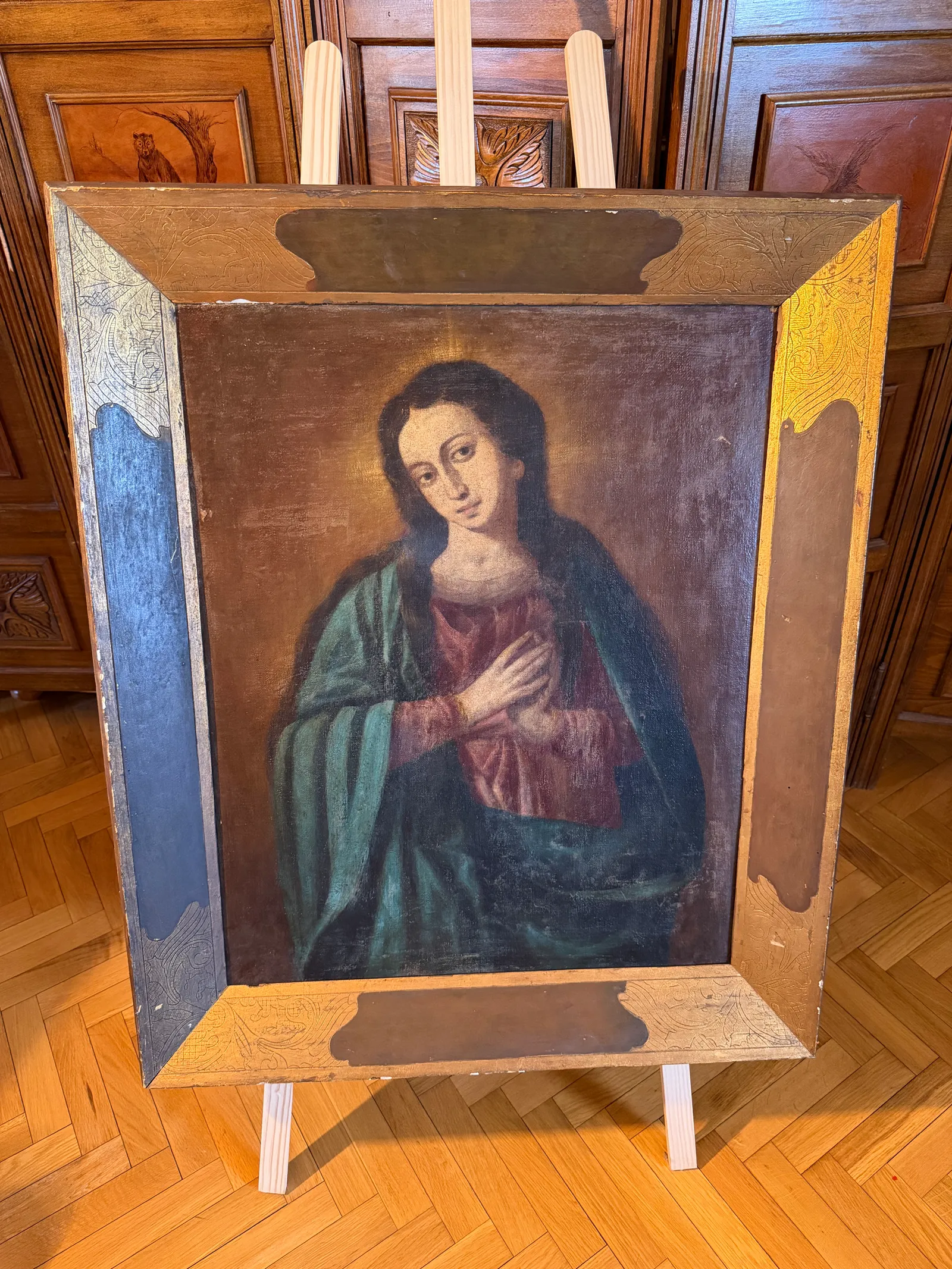 Virgen en oración con manto azul verdoso — Desconocido, Óleo, 97 x 80 cm (con marco) — vista 2