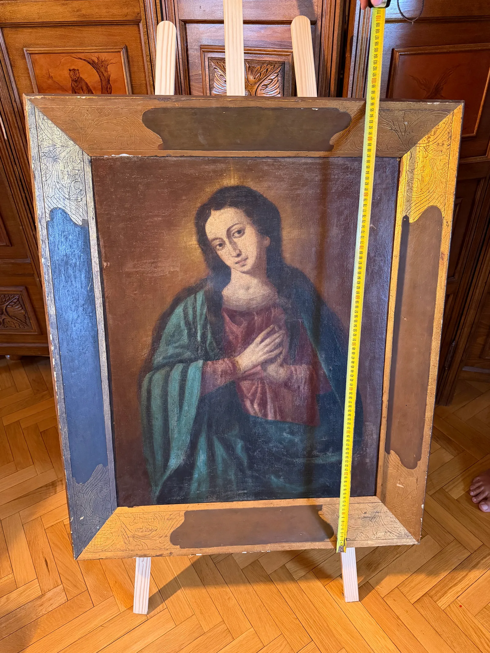 Virgen en oración con manto azul verdoso — Desconocido, Óleo, 97 x 80 cm (con marco) — vista 3